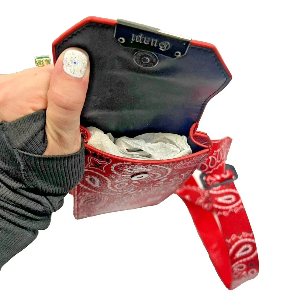 Guapi Phone Crossbody Bag Womens Red Paisley Print Small‎ Purse Strap NWOT